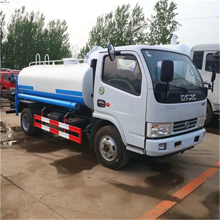 工地洒水车 扬尘治理与绿色施工的守护者